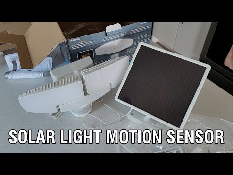 SUNFORCE Solar Motion Activated Security Lights