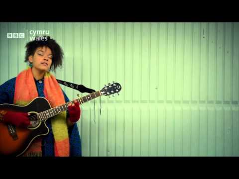 Kizzy Crawford performs 'Calon Lân'    6 Nations Italy   BBC Cymru Wales
