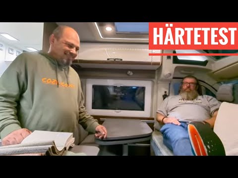 This turns your front seats into a comfortable couch 😎 The COZY-COUCH in the endurance test 💪