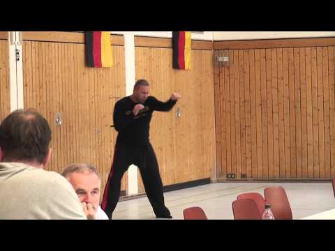 2012-10-20 EM der Keichu Do - Frank Schneider beim Aufwärmen - Kampfschule Sugambrer Fightclub