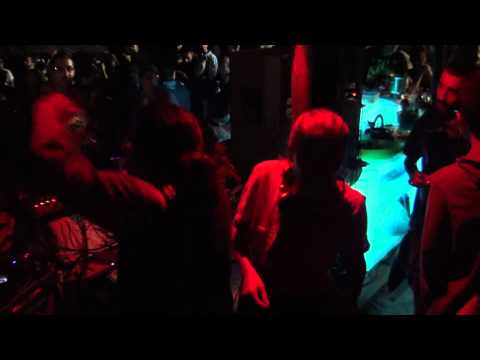 Virtus & Gal Dem Crew Live @ Capocotta Beach: "No Informer"