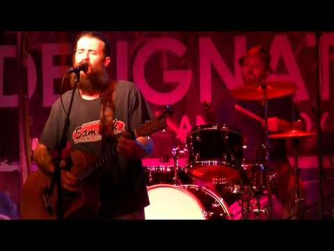 Cody Jinks and His Tone Deaf Hippies - I'd Be Glad to Say
