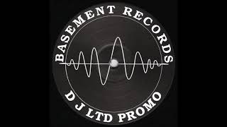 Kev Bird - En Bass (Crash Mix)