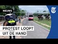 ME zet waterkanon in tegen hooligans Den Haag CS