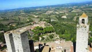 preview picture of video 'San Gimignano from Torre Grossa in Tuscany, Italy (2/2)'