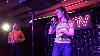 Sigrid (@ThisIsSigrid)-Hi Five (Acoustic) @HMVOxfordStreet, 10th July 2018