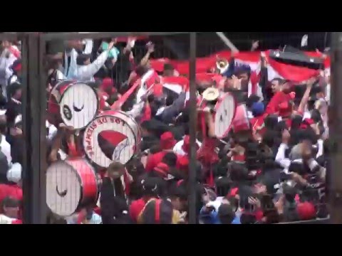 "Tu hinchada que SIEMPRE da todo! - Colón 0 vs Unión 3 - 2016" Barra: Los de Siempre &bull; Club: Colón