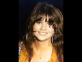 Linda Ronstadt  "I Fall to Pieces"