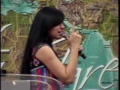 Eu vou (Africa) - Fernanda Brum na Lagoinha