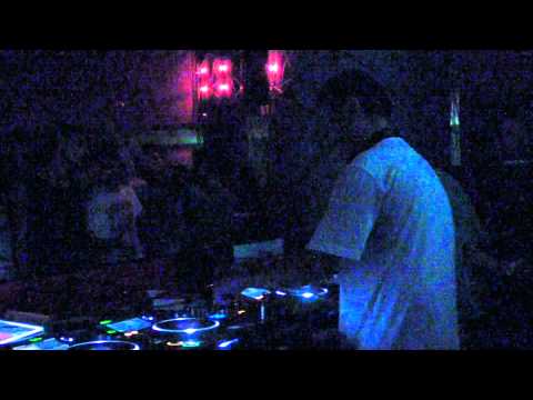 Mauss b2b Suciu @ Space Grand Opening, Bucharest - 30.09.2011