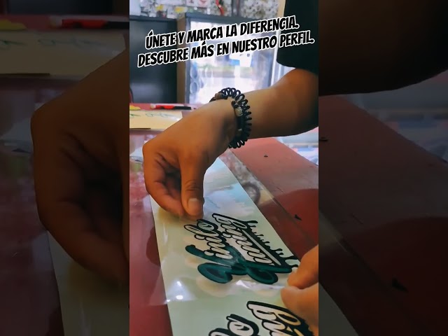 Vídeo relacionado con 2 Kit de Pegatinas Sponsor para Coche Moto Racing de Vinilo Troquelado Sport Tuning Fabricadas en Vinilo Polimérico Exterior Resistente al Calor y al Frío REF 001 (Negro