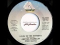 Aretha Franklin - Livin' In The Streets / There's A Star For Everyone - 7" - 1982