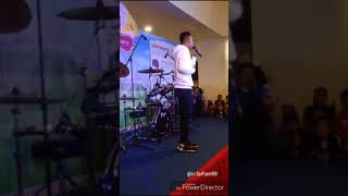 Download lagu Hakikat Sebuah Cinta by Syafiq Farhain..Live di Kuantan City Mall mp3