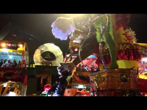 Bloco "CHITARA" no Carnailha de Parintins 2013