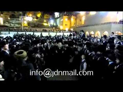 Pesach 5772 With Modzitz Rebbe