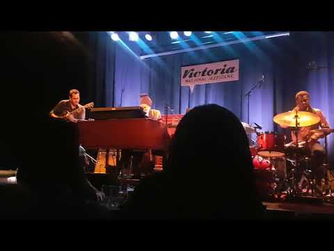 Dr. Lonnie Smith trio