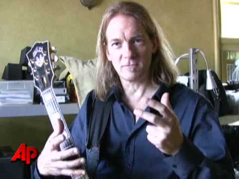 Musician Billy McLaughlin Outwits Focal Dystonia