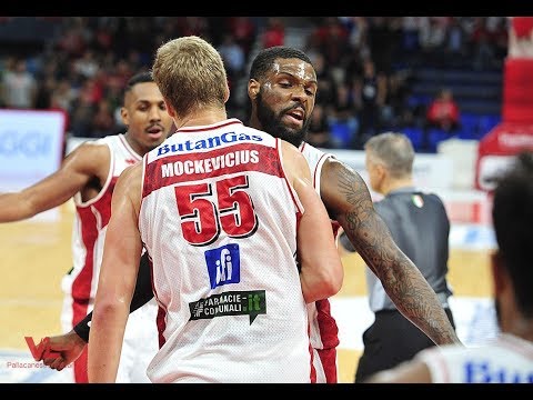 VL Pesaro - OriOra Pistoia: 83-77 Highlights