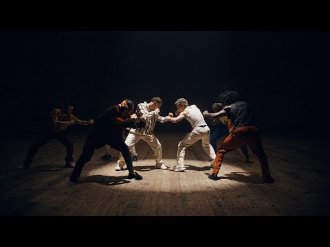 Jungle - Coming Back (Official Video)