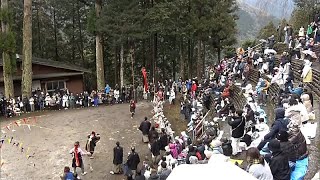 Japonya'da Akiba Festivali, dondurucu soğuğa rağmen kalabalıkları çekti