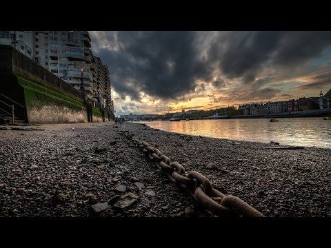 Encuentros Paranormales con Familiares (Experiencia en una Escuela) - #ElFantasmaErrante (739)