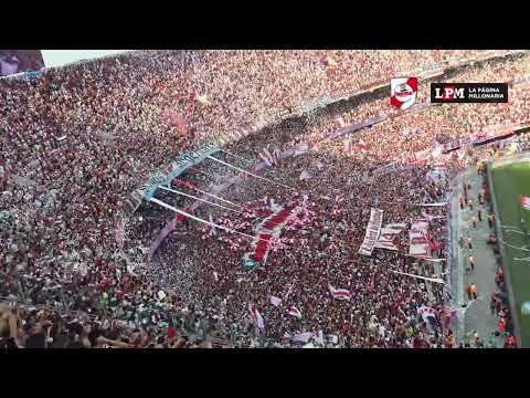 "RECIBIMIENTO + "YO SOY ASÍ, A RIVER YO LO QUIERO" - RIVER 0-1 BOCA" Barra: Los Borrachos del Tablón &bull; Club: River Plate &bull; País: Argentina