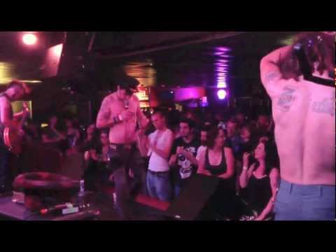 7 Shot Screamers - Ballroom Blitz