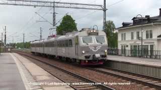 preview picture of video 'SJ X12 EMU trains at Västerås C and Kolbäck, Sweden'