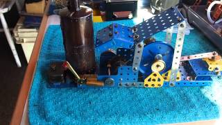 preview picture of video '1929 Meccano toy steam engine trip hammer'