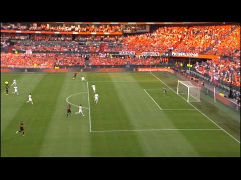 Own goal Saláta Netherlands-Slovakia (1-0)