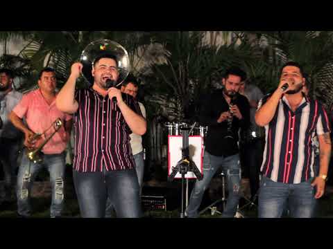 El Pariente (En Vivo) - Banda Corona Del Rey