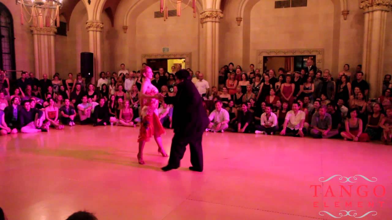 Alejandra Mantiñan and Aoniken Quiroga dazzle in Dance 1