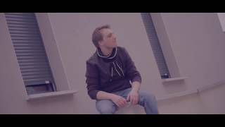 Le Gamin Rêveur Music Video
