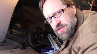 Rear Brake Drums and Shoes 2001 Saturn SC2