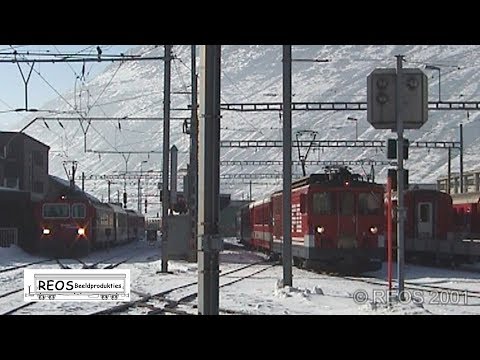 2001 [SDw] Bahnhof Andermatt, FO high noon - Shunting the Glacier Restaurant and more!