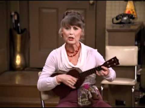 Laverne and Shirley - ''There's Plenty of Gin''