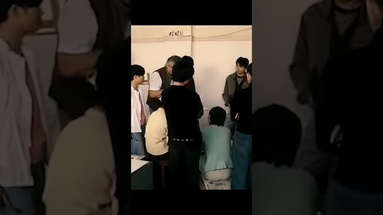 Where? Where? ♀‼HERE‼♀ (Enhanced 4K)