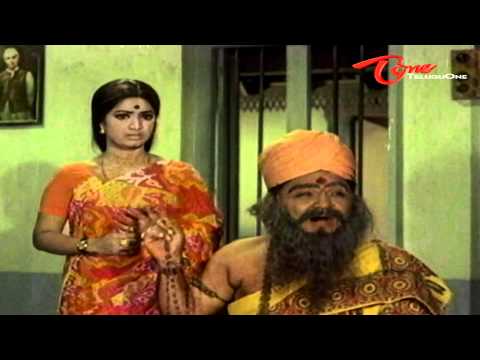 Padmanabham Acts Saint To Fool Allu Ramalingiah