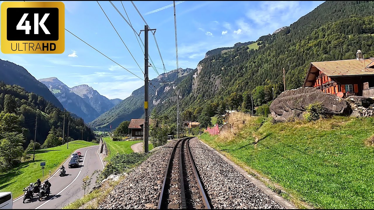 Immerse yourself in a virtual journey aboard the Bernese Oberland Railway train.