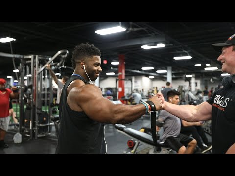 Chris Hester and Jeremy Sayers training shoulders at POWERHOUSE TAMPA