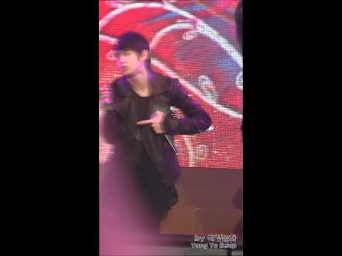 101217 프리크리스마스 롯데월드 - Beautiful : 비스트