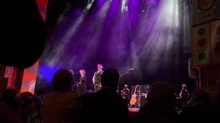 Eres tú / El chacacha del tren. El Consorcio