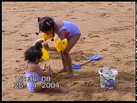 Kiana & Alicia - Margate Beach - 25th April 2004