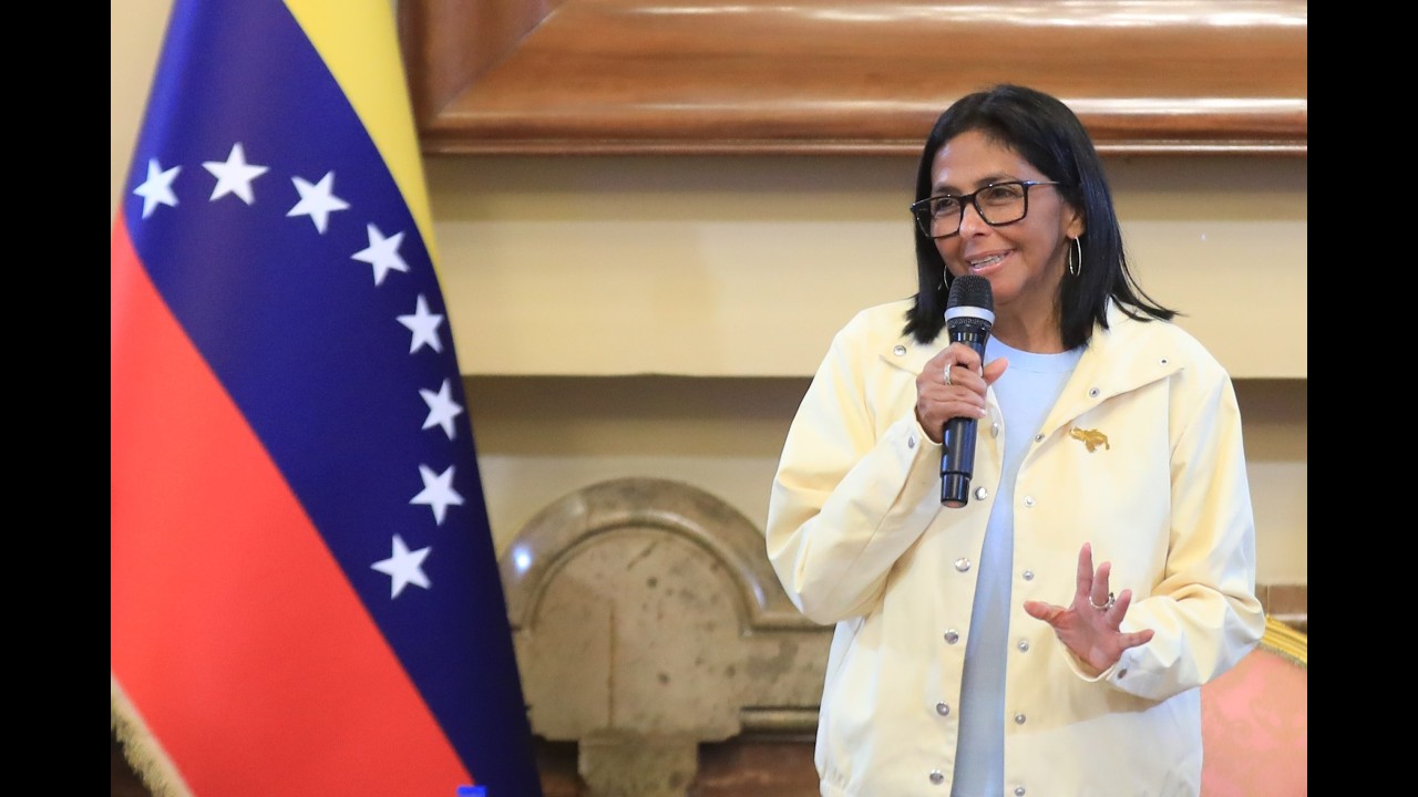 Delcy Rodríguez se reunió con mujeres políticas de oposición y chavistas en el Palacio de Miraflores
