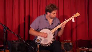 Video thumbnail for Deering Artisan Goodtime Special Banjo 5 string at The Fellowship of Acoustics by The Fellowship of Acoustics