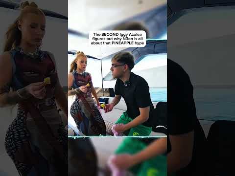 The SECOND Iggy Azalea figures out why N3on is all about that PINEAPPLE hype 🍍💥