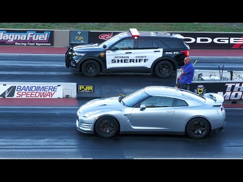 Police car vs Nissan GT-R and Shelby GT500 - drag racing #policecar #policechase #nissangtr - YouTube