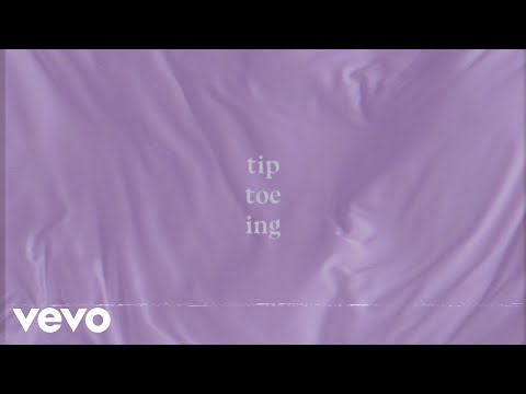 Tiptoeing