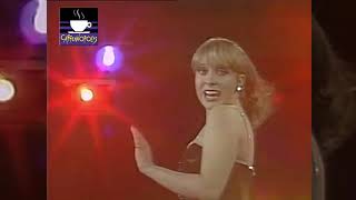 FAME (spanish-language cover) / Delia Dorta - 80s
