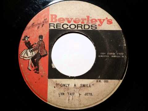 Lyn Tait and the Jets Only a Smile - Beverleys Records